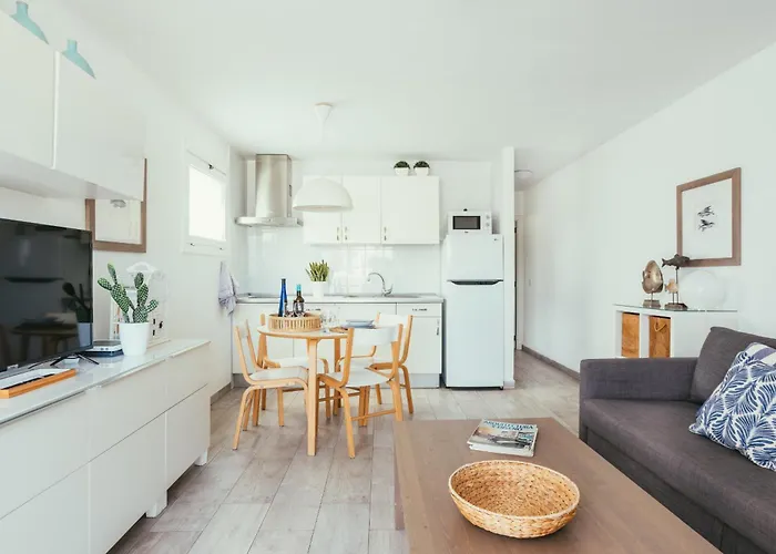 Volcan De Tilama 2 Playa Chica A 2 Min * Тиас