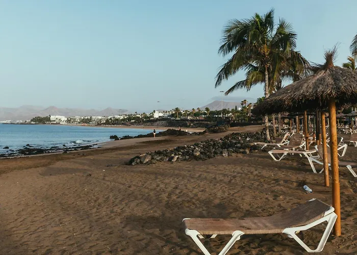 Volcan De Tilama 2 Playa Chica A 2 Min